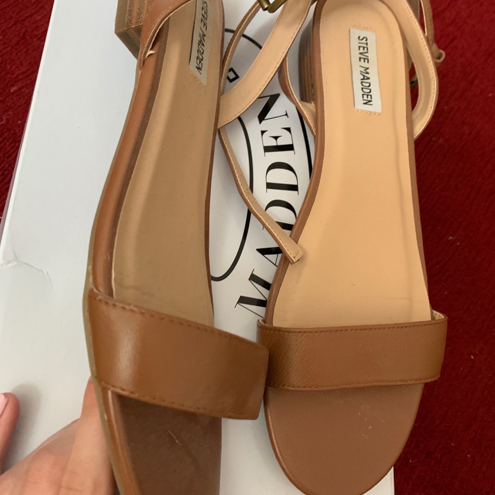 STEVE MADDEN perfect summer sandal